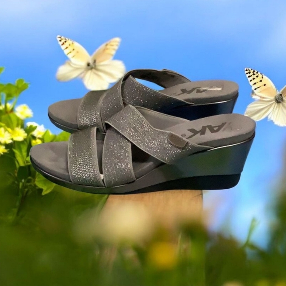 AK Sports Polly wedges size 8.5 silver grey sparkle stretchy over foot n…